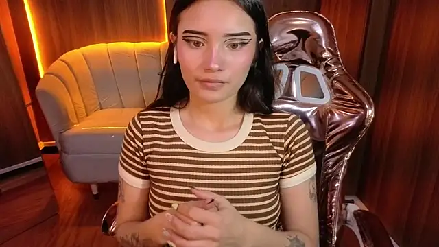 Daphne nicole b online show from 8, 5, 2026