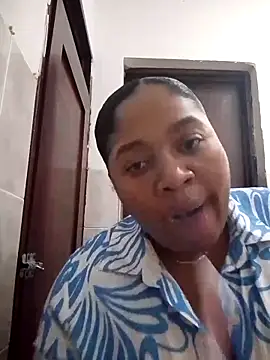 Snapshot of Megan-Small chatting on 27, 2, 2026 Megan-Small online show from 27, 2, 2026