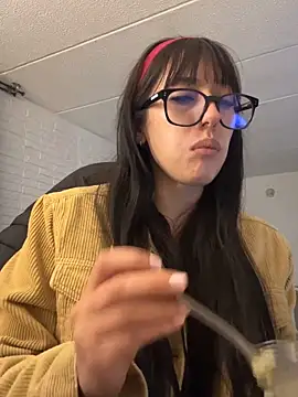 susi chimm online show from 10, 6, 2026