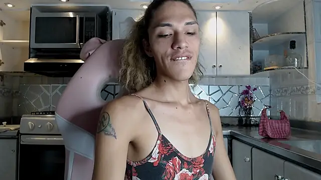 Snapshot of CrisOzzz chatting on 1, 3, 2026 CrisOzzz online show from 1, 3, 2026