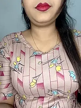 Shanaya-Hotty online show from 25, 3, 2026