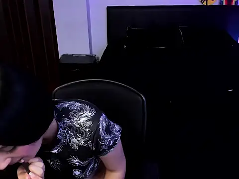 ginebrapurple online show from 11, 3, 2026