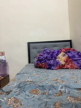 Queenlipx online show from 5, 6, 2026