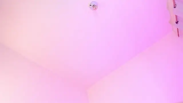 MIAA ROBERTSS online show from 14, 4, 2026