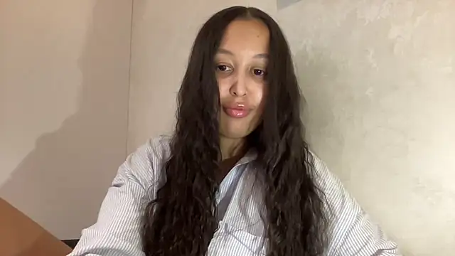 Snapshot of Dana_005 chatting on 23, 5, 2026 Dana 005 online show from 23, 5, 2026