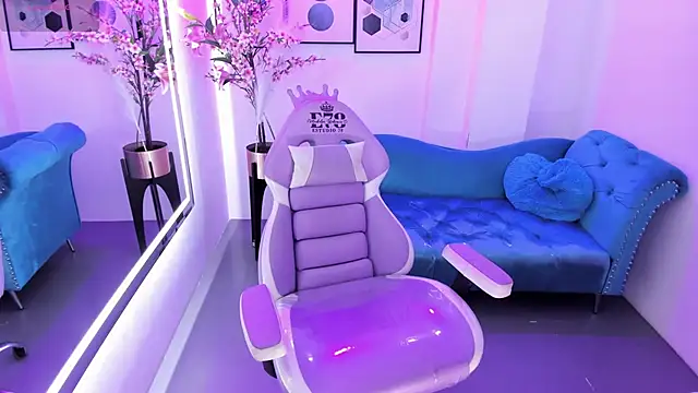 Chloe meoww online show from 29, 5, 2026