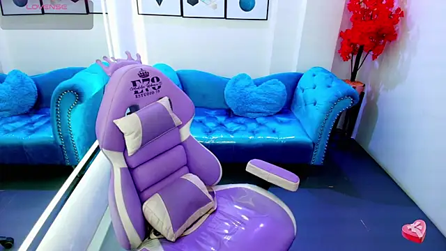 Chloe meoww online show from 24, 3, 2026