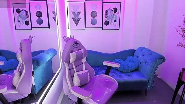 Chloe meoww online show from 12, 6, 2026