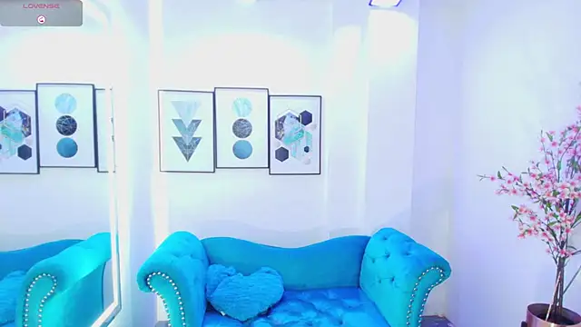 Chloe meoww online show from 1, 7, 2026