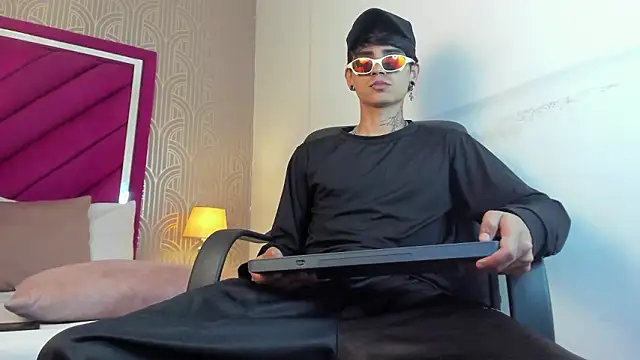 Dominic Foxx online show from 27, 2, 2026