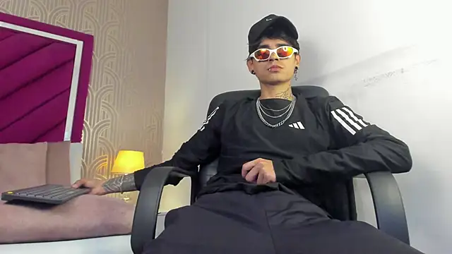 Dominic Foxx online show from 28, 2, 2026