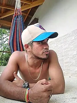 Latins on fire online show from 25, 3, 2026