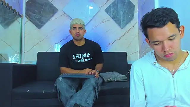 Snapshot of Latins_on_fire chatting on 1, 3, 2026 Latins on fire online show from 1, 3, 2026