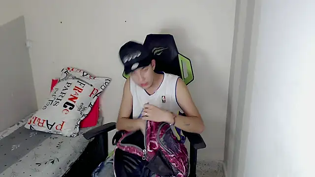 Street poemm  online show from 12, 4, 2026