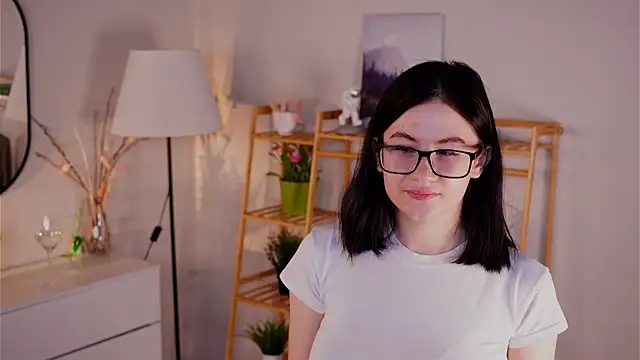 Snapshot of TwilaMode chatting on 2, 3, 2026 TwilaMode online show from 2, 3, 2026