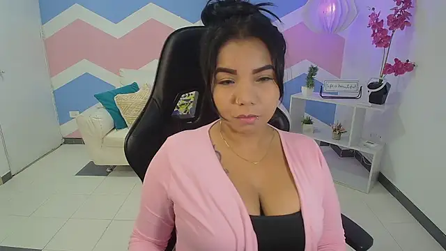 Elizabeth Suan  online show from 20, 3, 2026