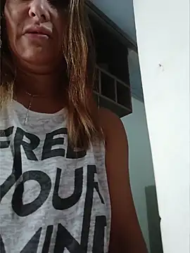 Snapshot of anajulia10 chatting on 24, 3, 2026 anajulia10 online show from 24, 3, 2026