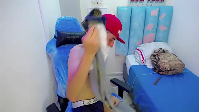 Snapshot of Houston_bby_ chatting on 1, 3, 2026 Houston bby online show from 1, 3, 2026