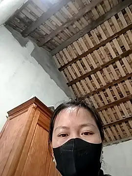 Snapshot of millkon chatting on 21, 2, 2026 millkon online show from 21, 2, 2026