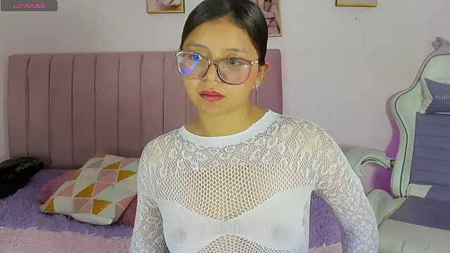 Zoow bluussh online show from 13, 4, 2026