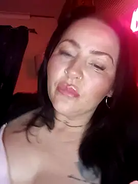 Kandi-kiss online show from 3, 4, 2026