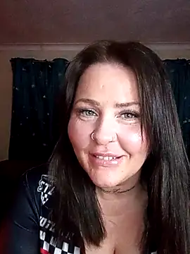 Kandi-kiss online show from 22, 4, 2026