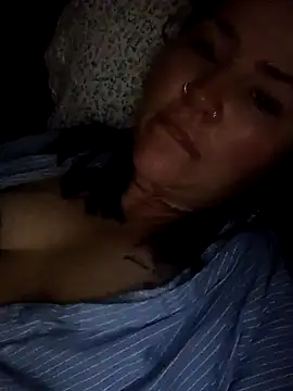 Kandi-kiss online show from 4, 4, 2026