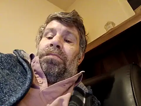 Snapshot of stud2512 chatting on 23, 2, 2026 stud2512 online show from 23, 2, 2026