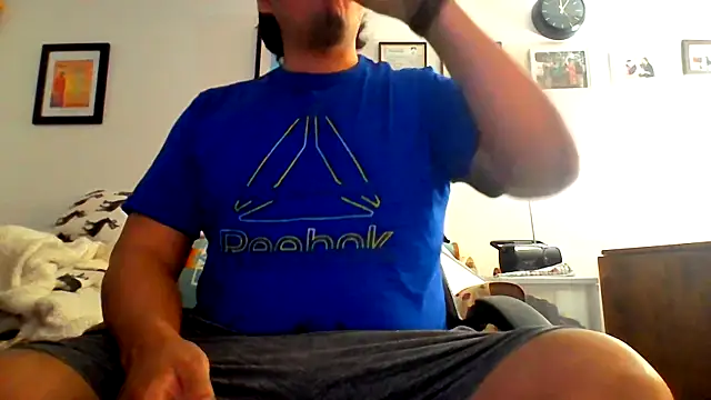 Snapshot of Bouncywarrior chatting on 2, 3, 2026 Bouncywarrior online show from 2, 3, 2026