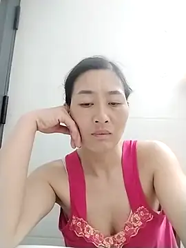 lris-Beauty77 online show from 6, 3, 2026