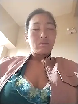 lris-Beauty77 online show from 8, 3, 2026