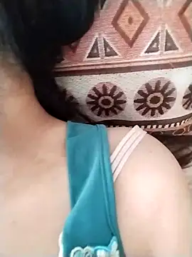 lris-Beauty77 online show from 13, 4, 2026