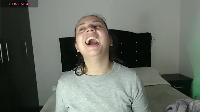 Ana  arms online show from 6, 4, 2026