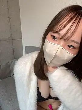 maikachan  online show from 17, 6, 2026