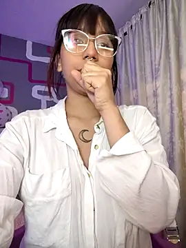 Snapshot of ElowenVirelle chatting on 2, 3, 2026 ElowenVirelle online show from 2, 3, 2026