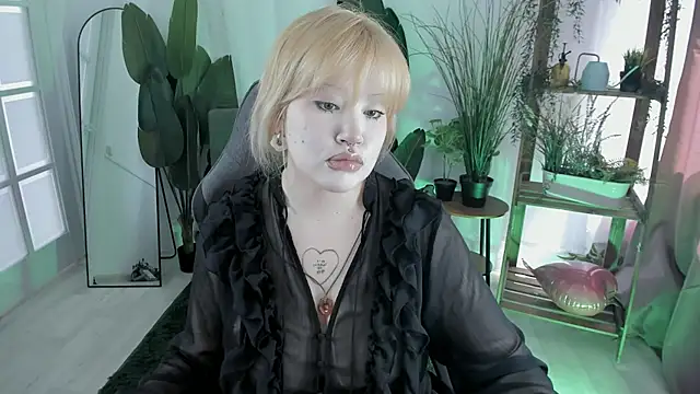 Snapshot of OpalNova chatting on 18, 7, 2026 OpalNova online show from 18, 7, 2026