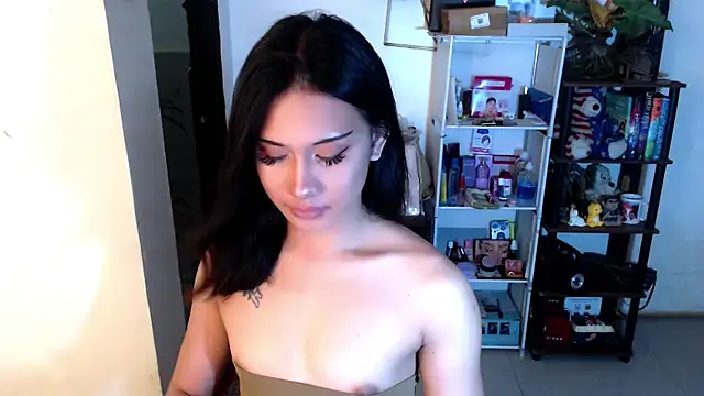 sweetasian zoe online show from 15, 4, 2026