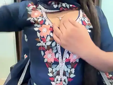 Avneet kaurr1 online show from 30, 3, 2026