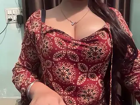 Snapshot of Avneet_kaurr1 chatting on 28, 4, 2026 Avneet kaurr1 online show from 28, 4, 2026