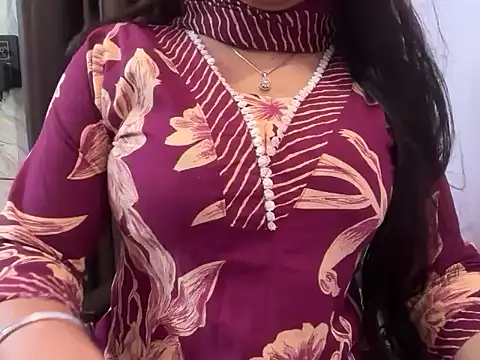 Snapshot of Avneet_kaurr1 chatting on 2, 6, 2026 Avneet kaurr1 online show from 2, 6, 2026
