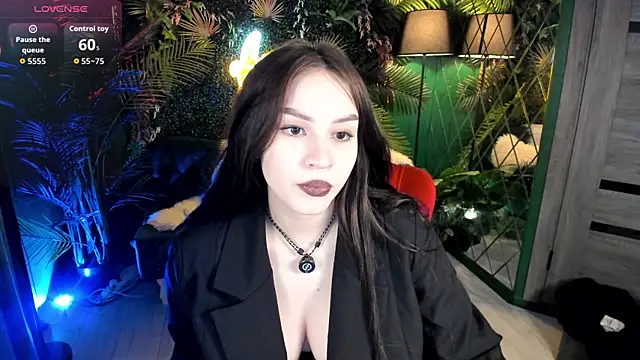 Snapshot of SatiraLux chatting on 2, 6, 2026 SatiraLux online show from 2, 6, 2026