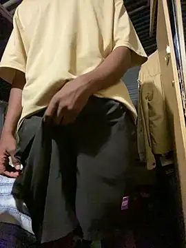 Snapshot of itsbussin80 chatting on 20, 3, 2026 itsbussin80 online show from 20, 3, 2026