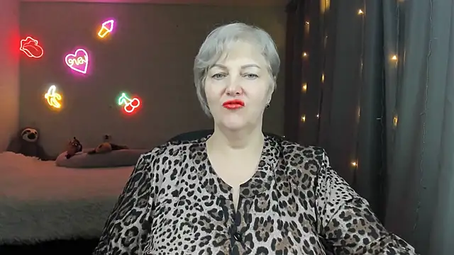 Mary-Leee online show from 4, 4, 2026