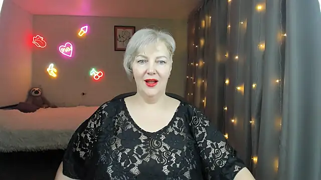 Mary-Leee online show from 5, 5, 2026