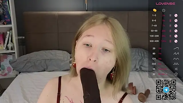 Mira Berto online show from 8, 4, 2026