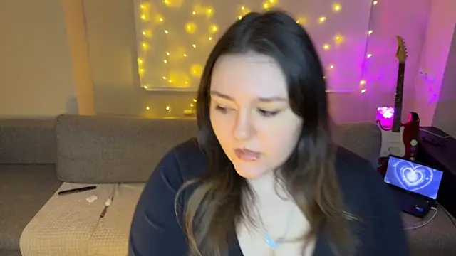 RiotKitten1 online show from 28, 2, 2026