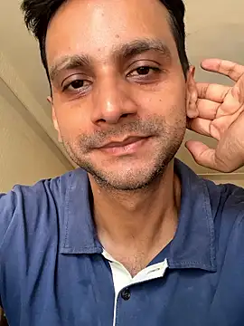 online4u08 online show from 23, 4, 2026