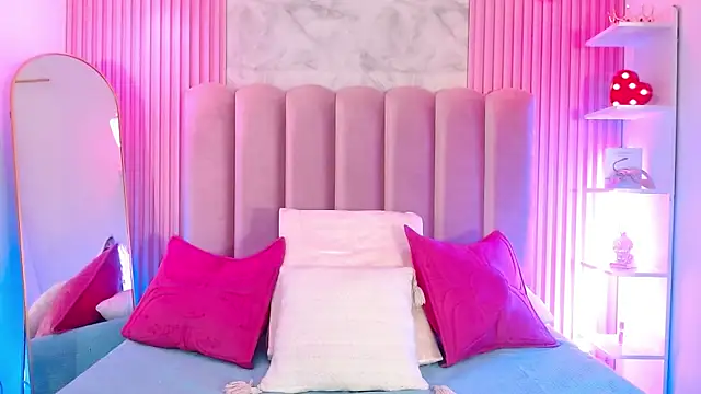 ArianaRougee online show from 14, 5, 2026