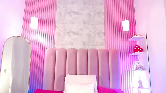 ArianaRougee online show from 19, 5, 2026