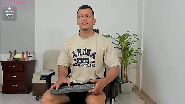 Snapshot of Alex_towerss chatting on 3, 3, 2026 Alex towerss online show from 3, 3, 2026